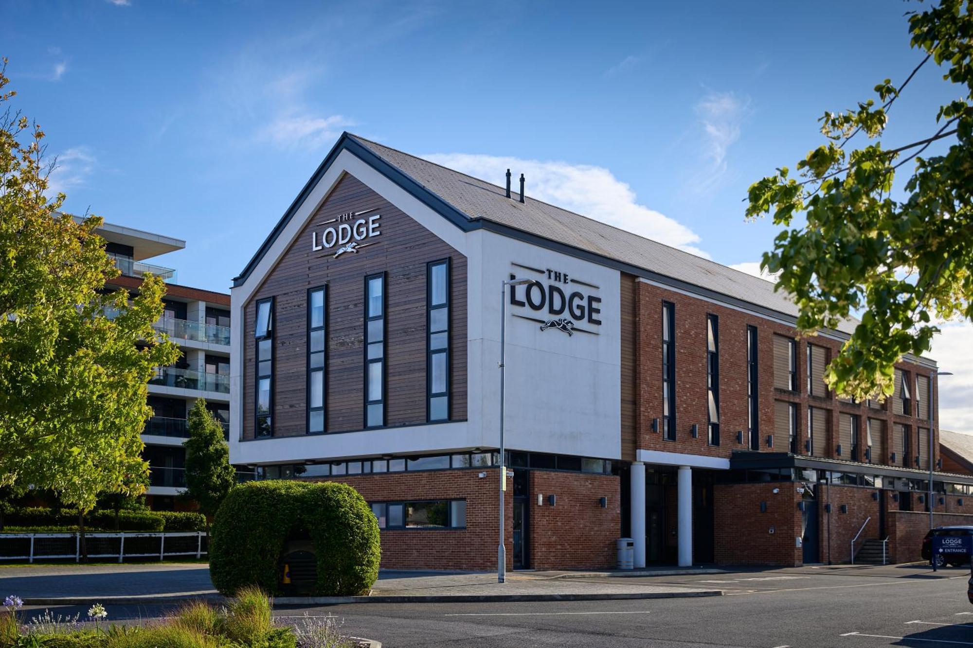 The Lodge Hotel Newbury  Buitenkant foto