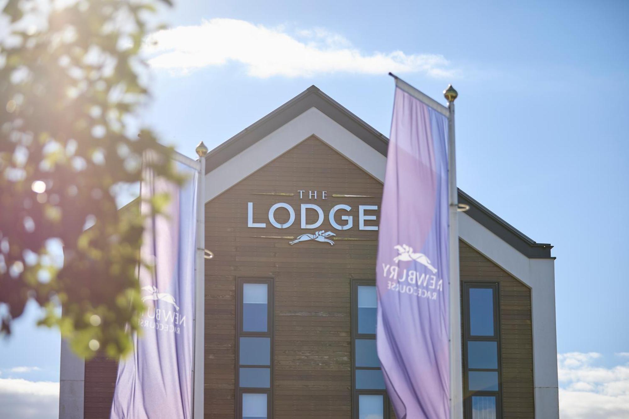 The Lodge Hotel Newbury  Buitenkant foto