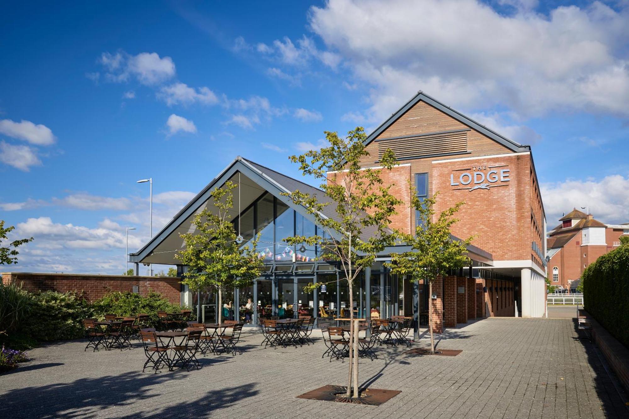 The Lodge Hotel Newbury  Buitenkant foto