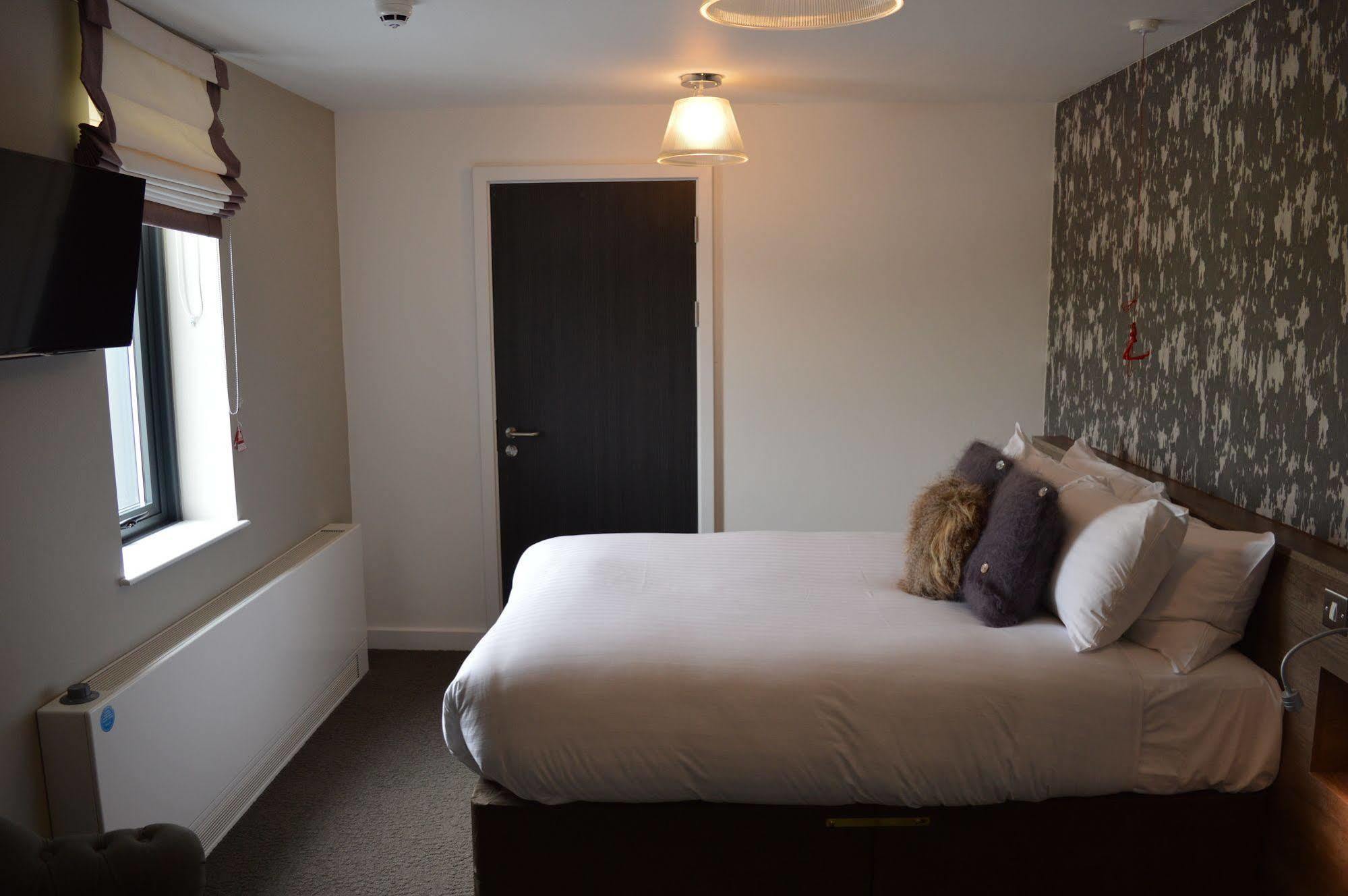 The Lodge Hotel Newbury  Buitenkant foto